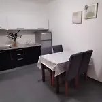 Zatonka 2 Apartamento *