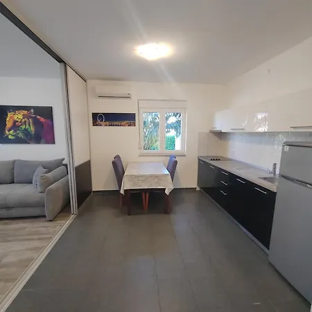 Apartamento Zatonka 2 *
